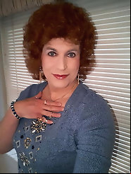 Inviting tranny tarts are taking off their clothes