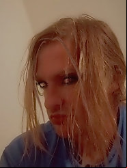 European tgirl hooker likes to pose very much